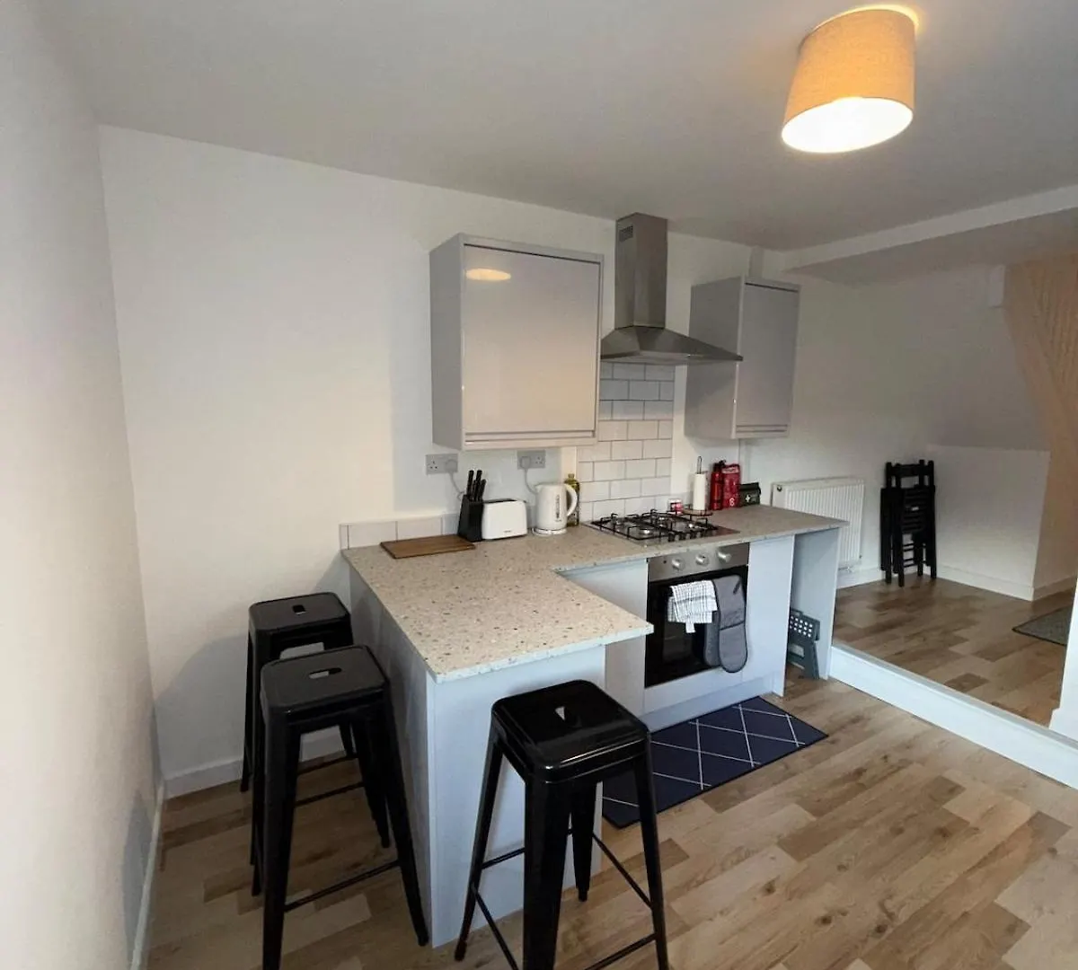 Charming 3-Bedroom House Cardiff