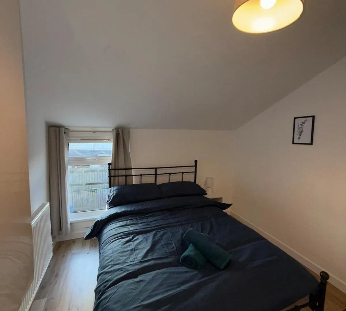 Charming 3-Bedroom House Cardiff 0*,